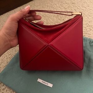 Mlouye - Mini Flex bag in red (limited edition)